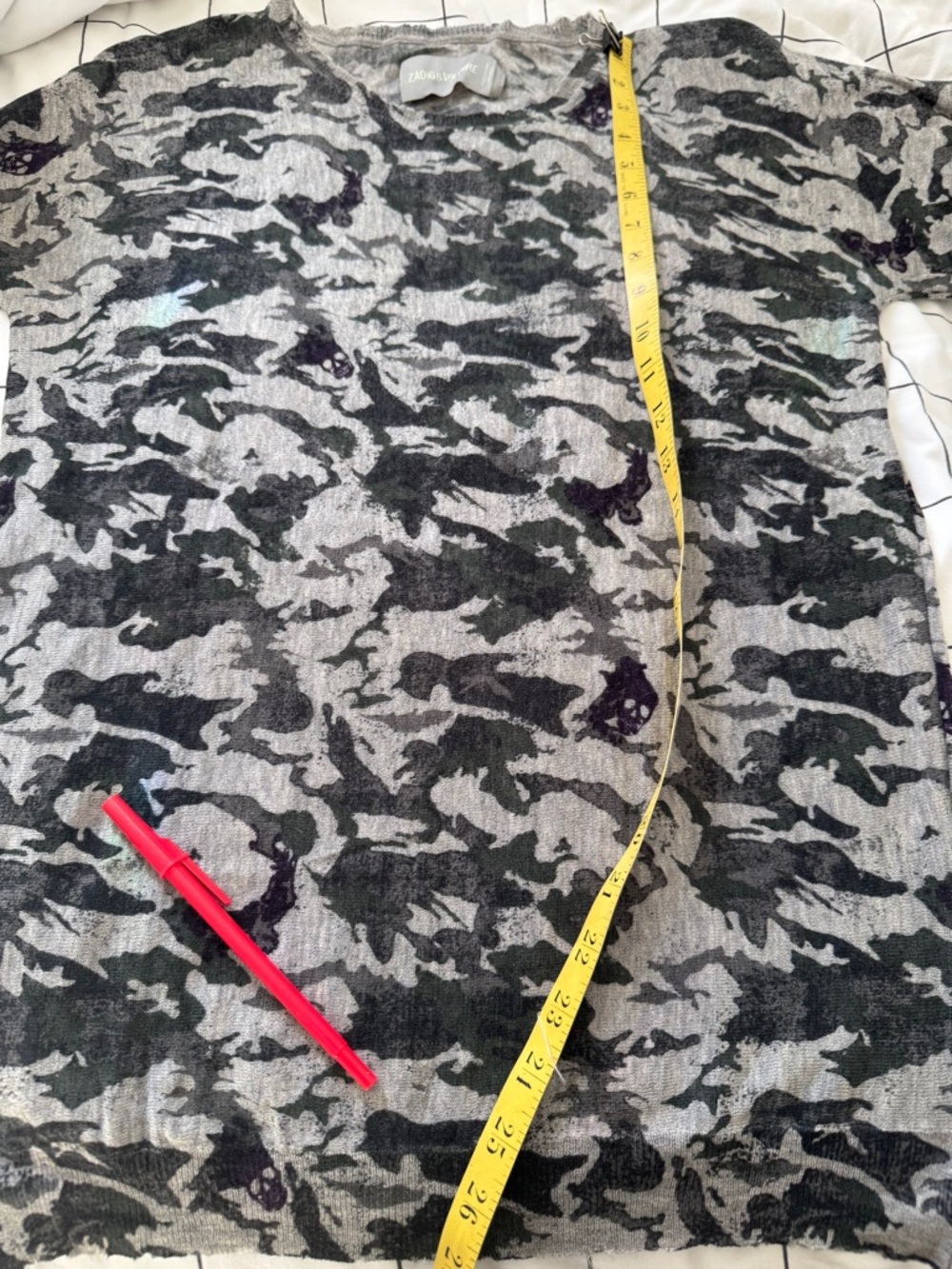 Zadig & Voltaire Gray Camo and Skulls Print Cashmere Sweater size M - Picture 13 of 14